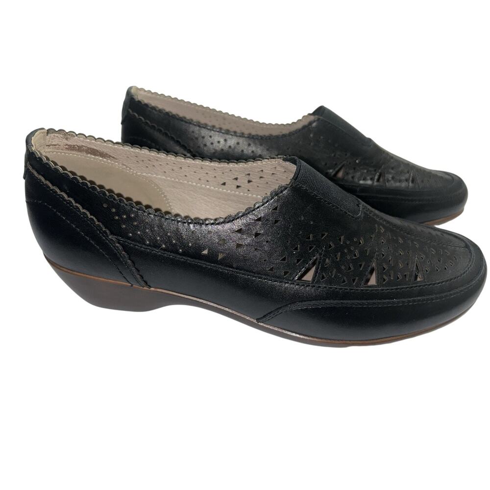 Easy Spirit Duff Women’s Cutout Slip-On Black Leather Flats Size US 9.5M